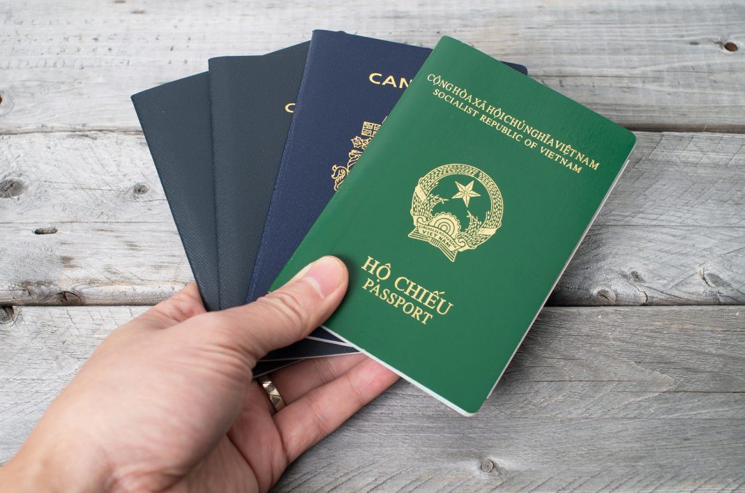 Các nước & lãnh thổ miễn hoặc dễ xin visa cho người Việt